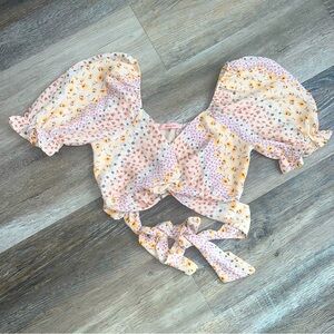 Floral Puff Sleeve tie Crop Top